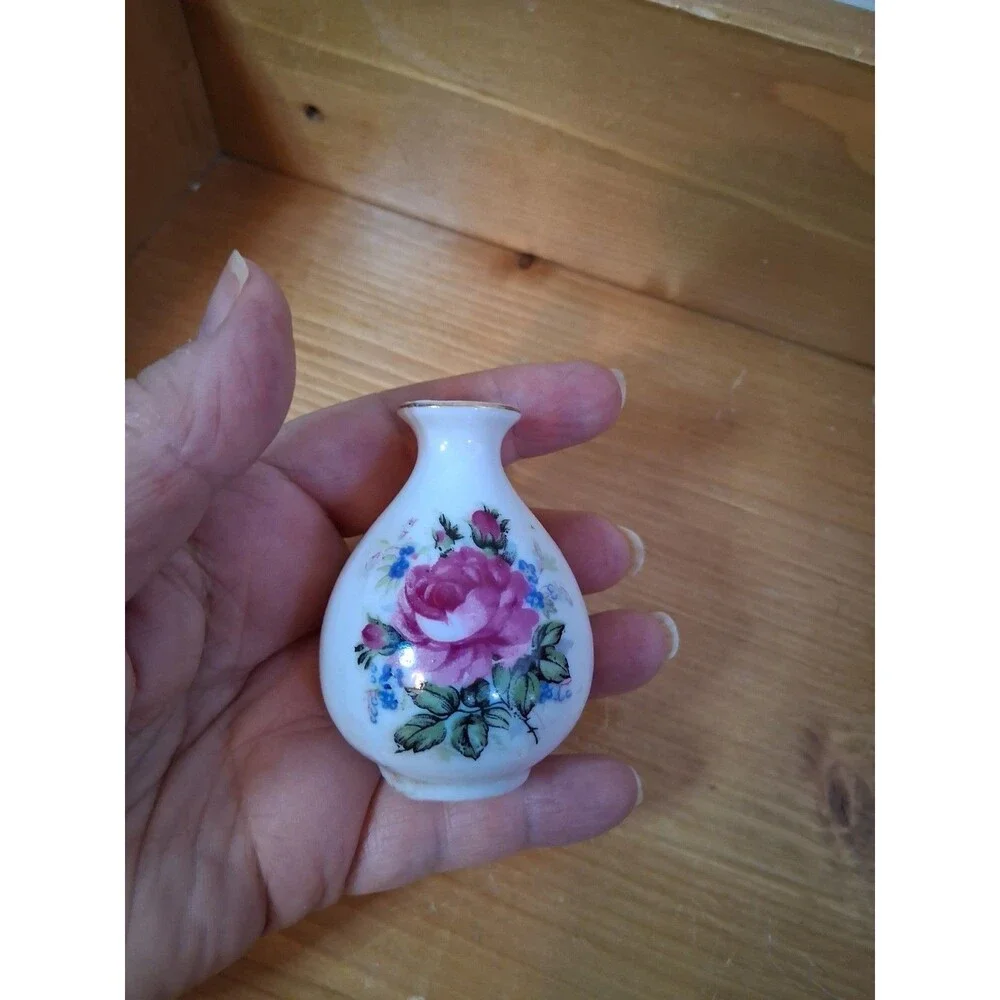 Japan Vintage Mini Vase Hand Painted Signed Gold Trim Floral 3
